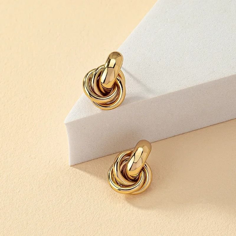 Shiny Plating Knot Hoop Earrings