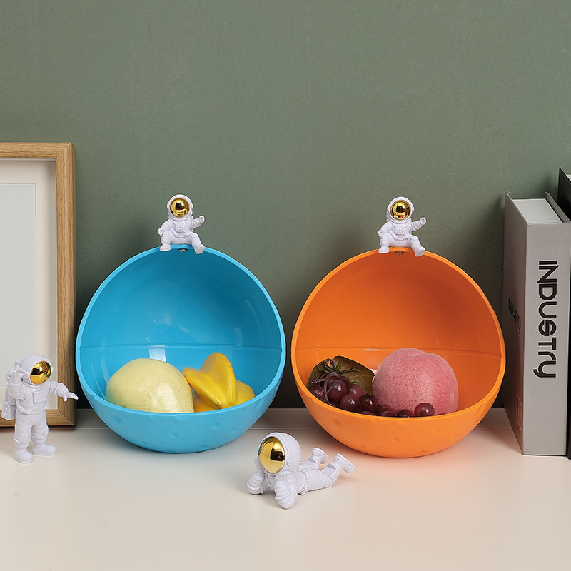 Astronaut Keychain Storage Box Moon Organizer for Desk Decor