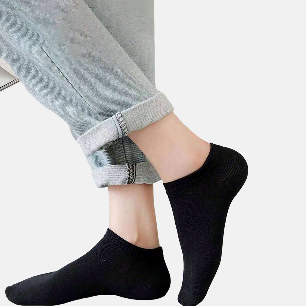 High-Quality Men Solid Black Ankle Socks, Breathable, Antibacterial, Anti Odor Fashionable Versatile Casual Socks