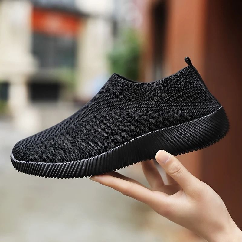 Womens Breathable Mesh Sneakers Lightweight Low Top Walking and Running Shoes