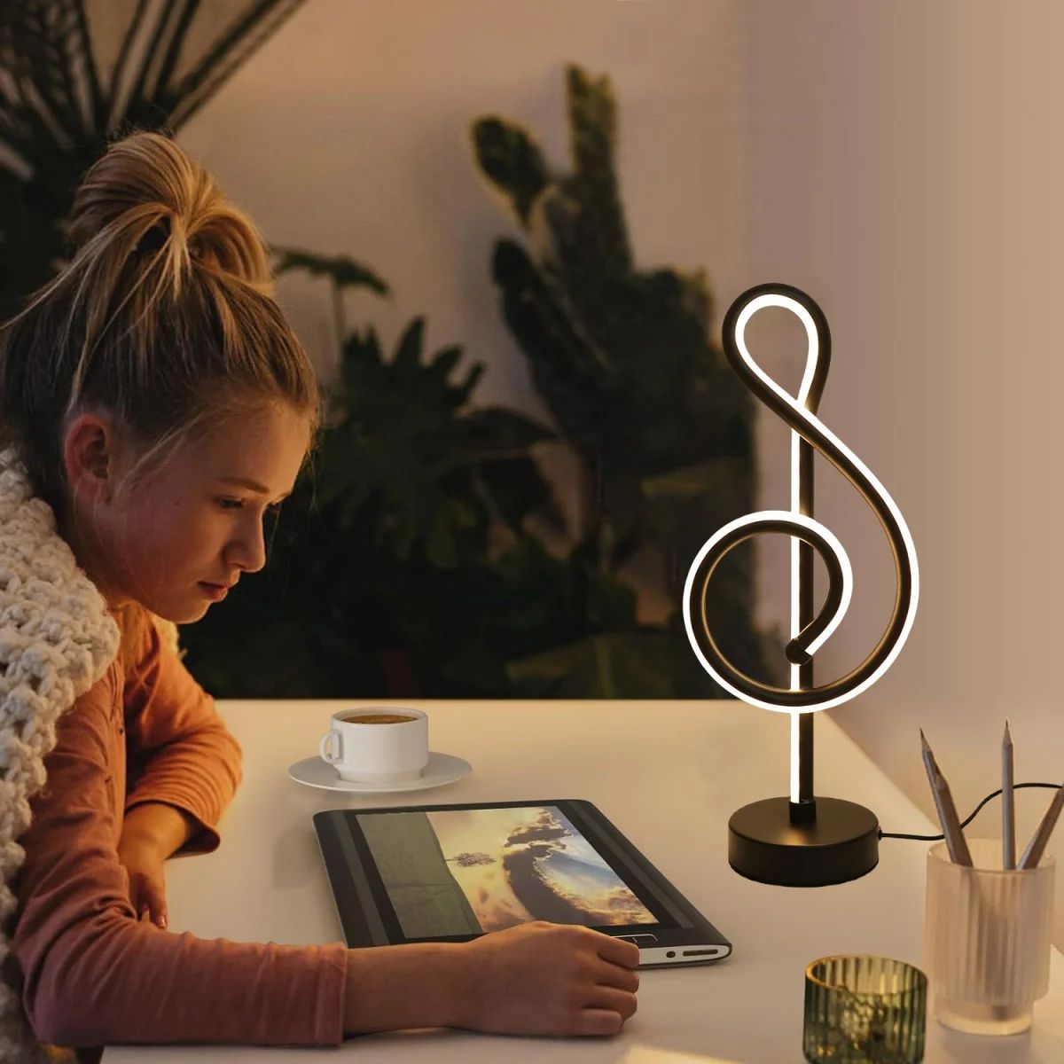 Musical Note LED Dimmable Table Lamp