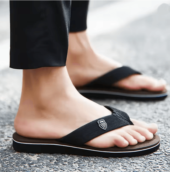CoastFlex Mens Casual Flip Flops Non Slip Summer Beach Slides
