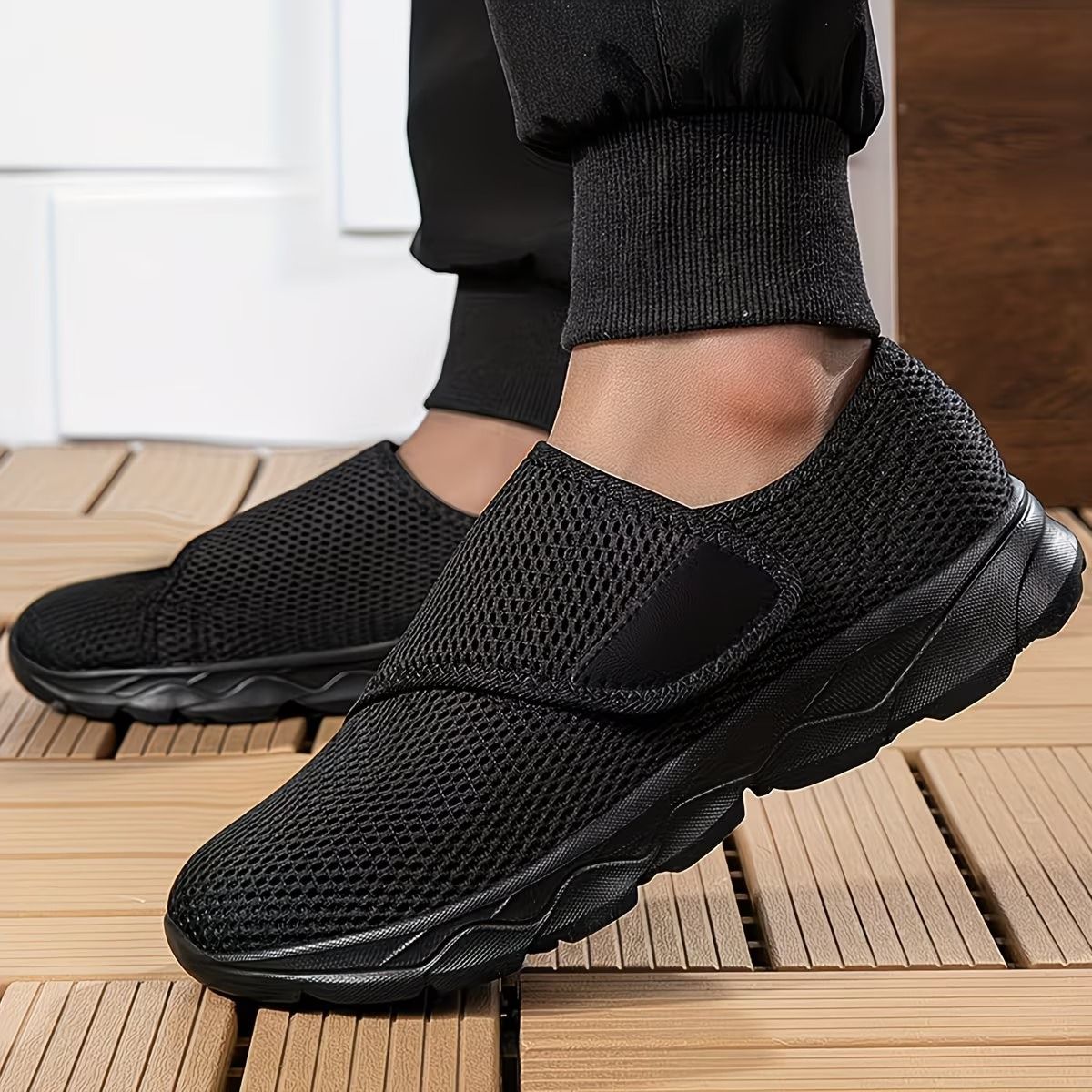 Wide Fit Walking Shoes for Swollen Feet Adjustable Diabetic Comfort