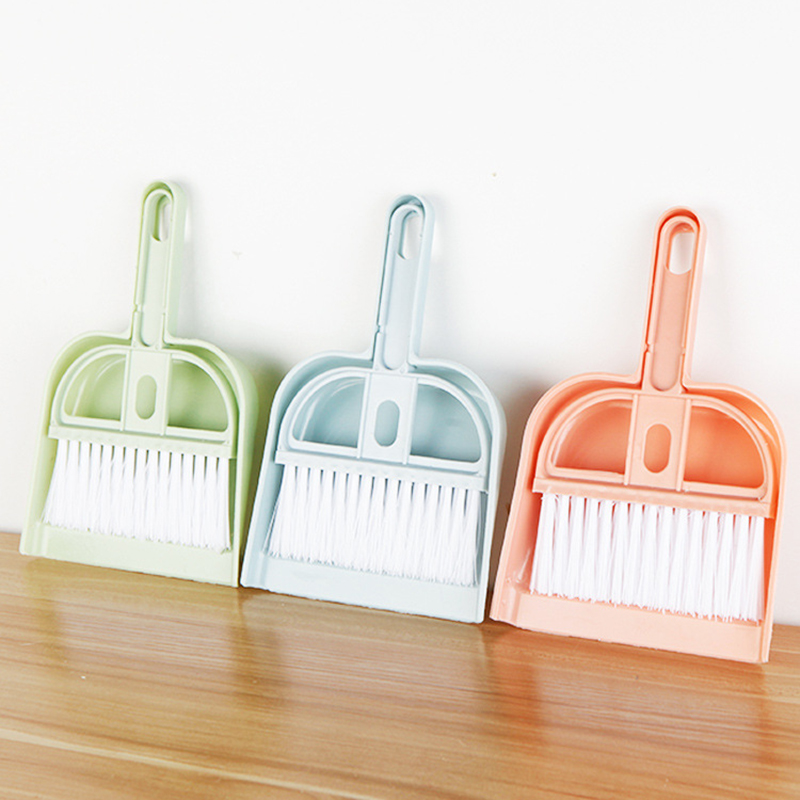 Compact Pet Cleaning Kit Rabbit Pooper Scooper & Guinea Pig Broom Set