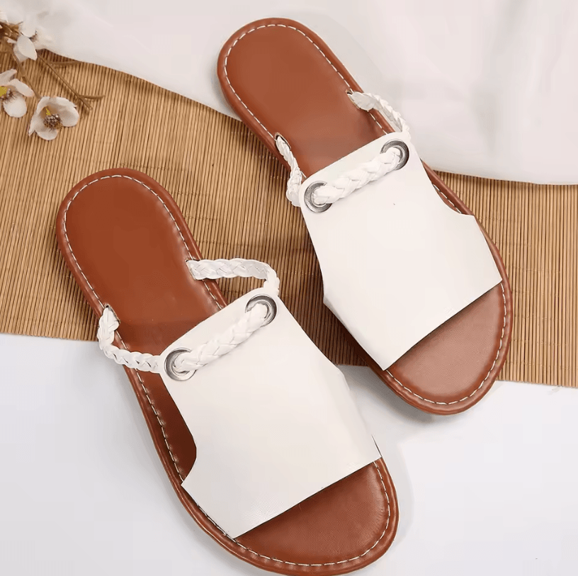 2026 Womens Square Head Cross Strap Flat Summer Sandals – Casual Beach Slippers