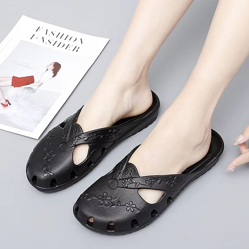 Women's Summer Jelly Platform Slippers – Breathable Outdoor & Indoor Hole Shoes for Beach, House, and Casual Wear