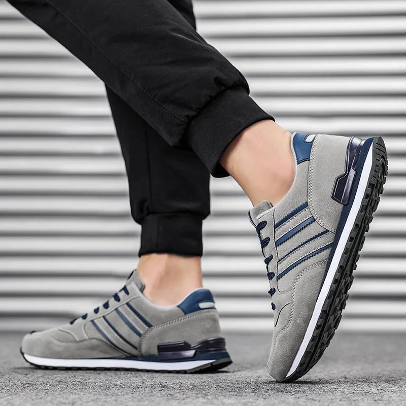 Men Casual Leather Sneakers Lightweight Breathable Lace Up Flats
