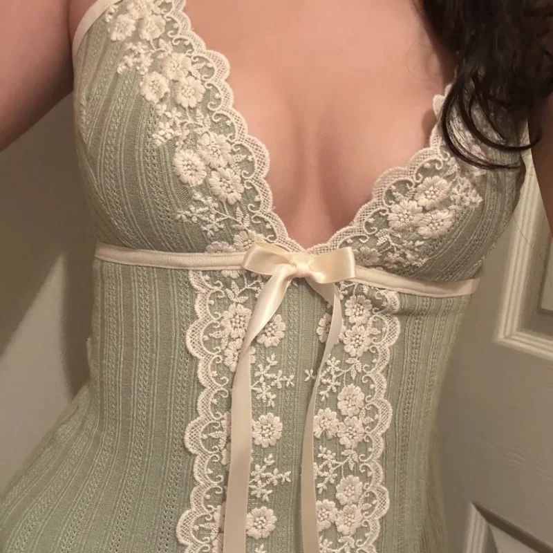 Fairy Coquette Lace Floral V-Neck Tank Top – Y2K Bow Spaghetti Strap Cami