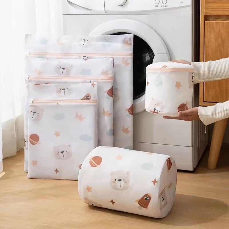 5-Piece Reusable Laundry Bags with Zippers for Clothing Protection and Travel Organization