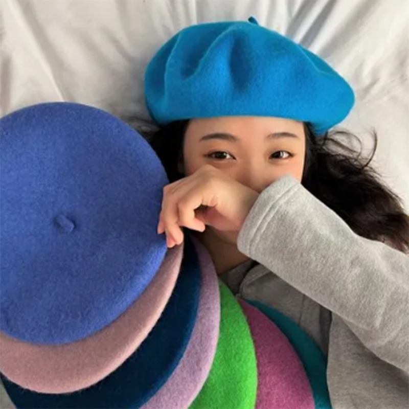 Vintage Wool Beret Hat - Warm Winter Accessory for Stylish Comfort