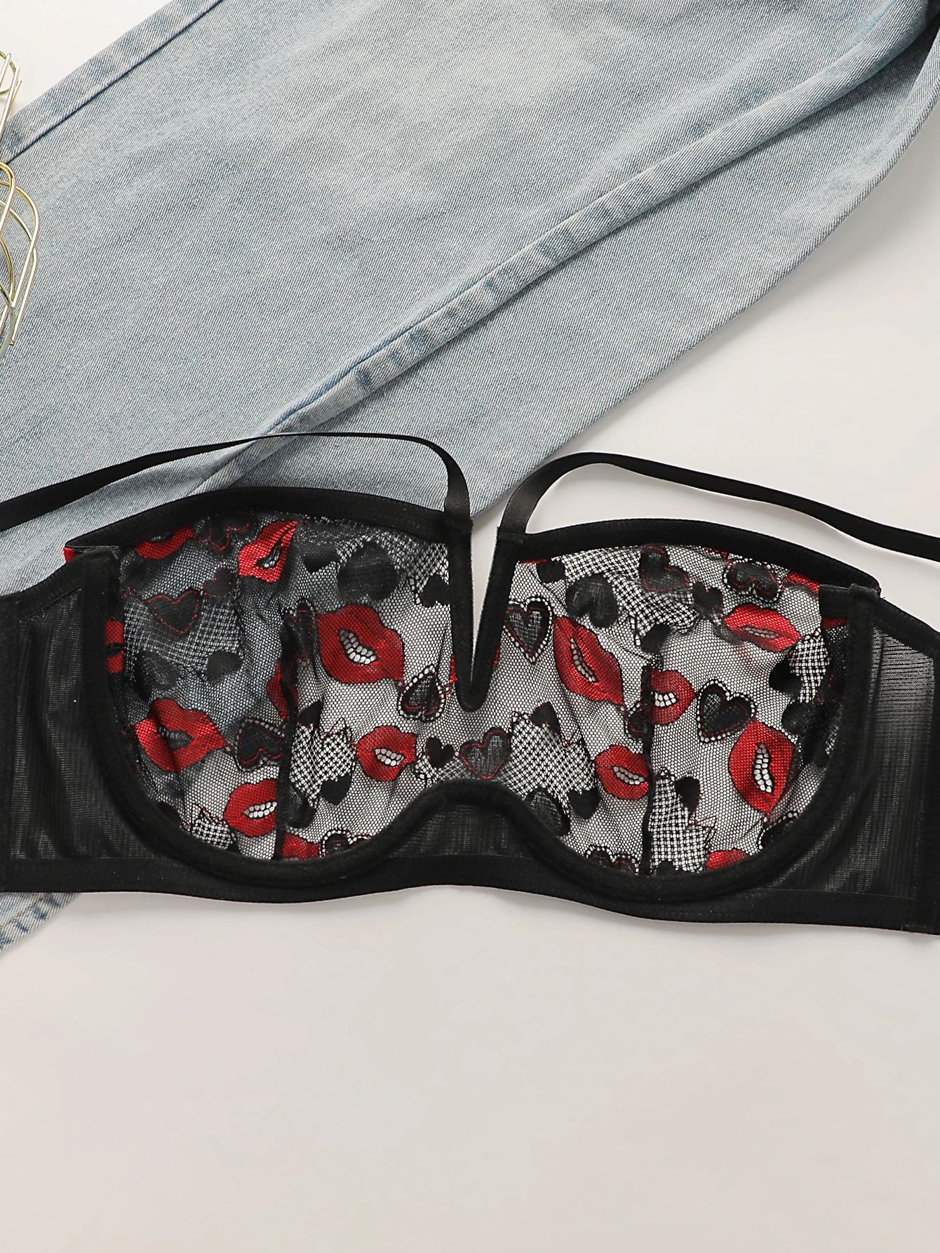 Sexy Red Lips Heart Lace Push Up Bra | Deep V Hanging Neck Lingerie