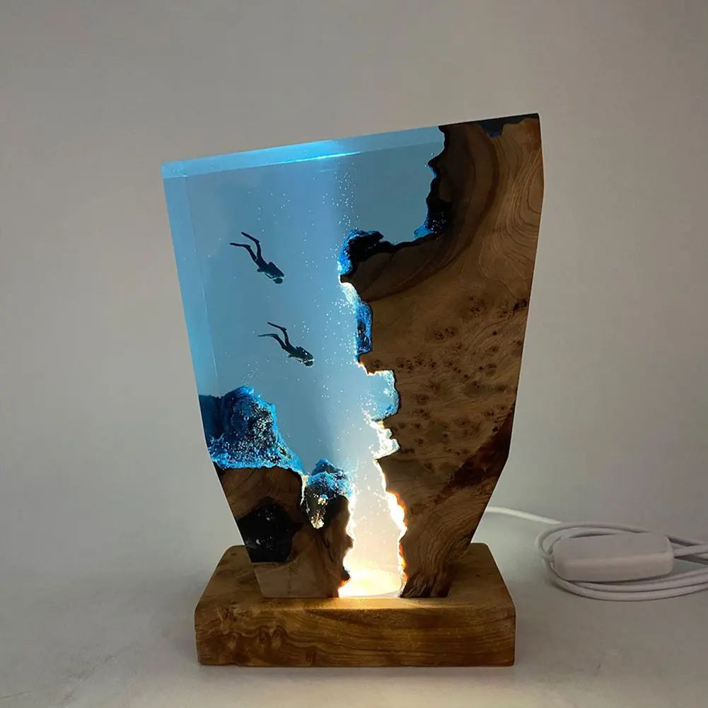 Seabed Exploration Organism Resin Table Light, 2 Divers Resin Table Light for Bedroom & Office Desk Decor