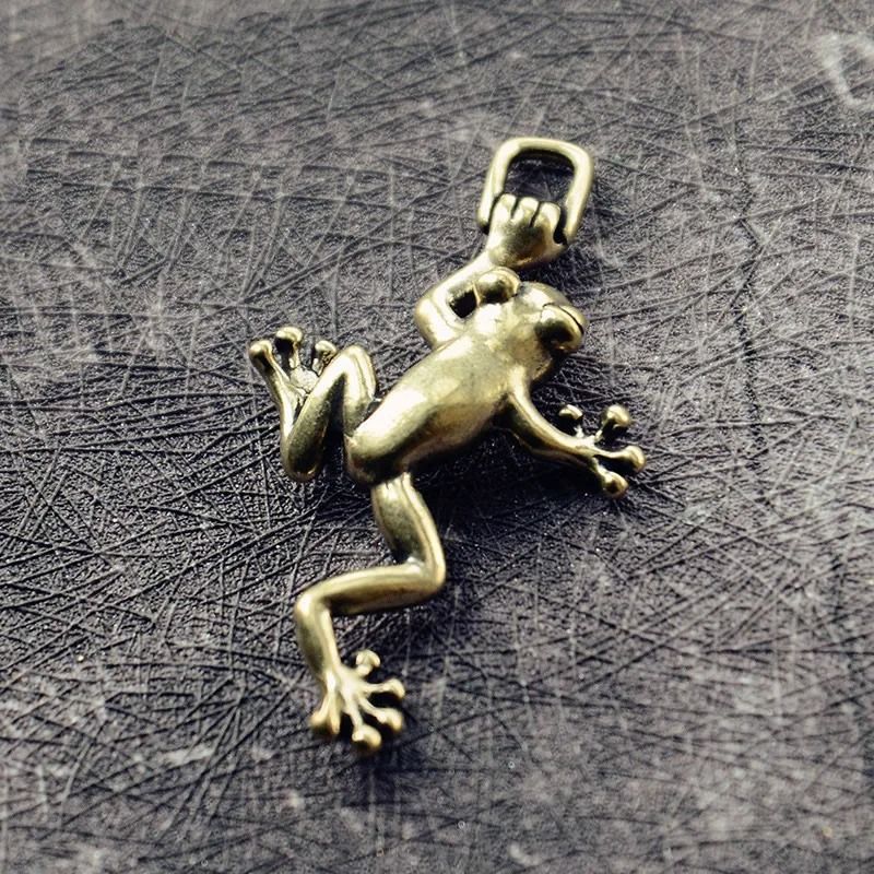 Vintage Brass Frog Keychain Pendant Mini Climbing Frog Ornament