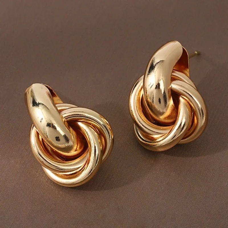 Shiny Plating Knot Hoop Earrings