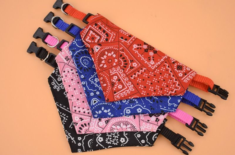 Adjustable Pet Triangle Bandana – Cute Printed Dog & Cat Saliva Scarf with Collar Strap
