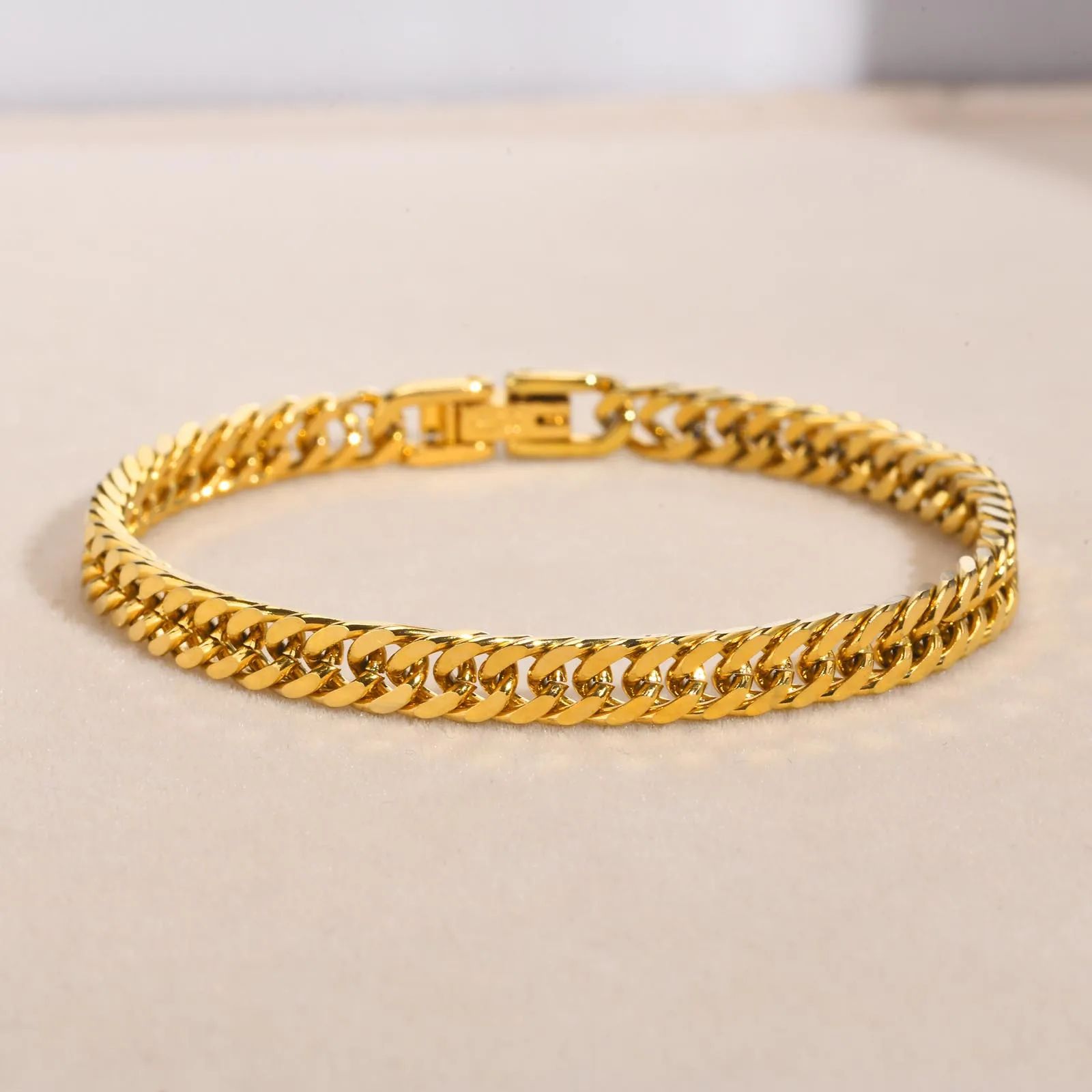 Gold Cuban Link Bracelet for Women – Stainless Steel Chunky Chain Wristband
