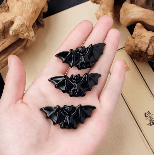 Natural Obsidian Crystal Bat Figurine – Hand-Carved Healing Energy & Spiritual Healing Crystal Decor