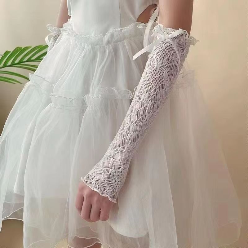 RuffleDream Mesh Lace Y2K Fingerless Gloves – Kawaii Bowknot Wrist Warmers (Black & White)