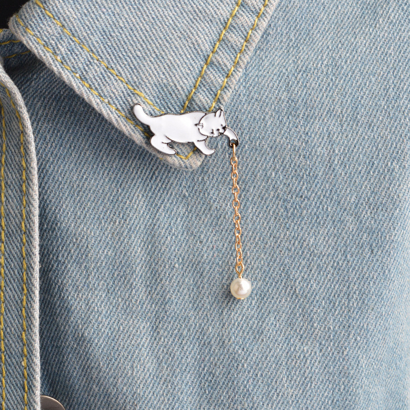 Cartoon Cat Enamel Pin for Women & Girls  Fashionable Kitten Backpack & Collar Brooch Jewelry Gift