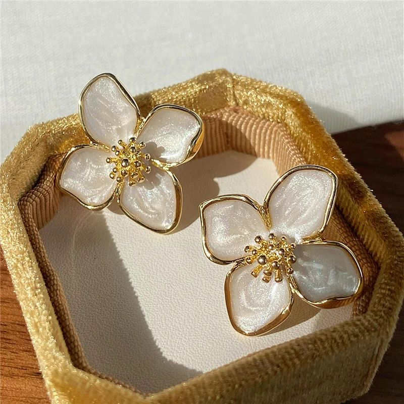 Vintage Hibiscus Flower Glaze Stud Earrings
