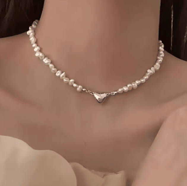 EternaHeart Korean Pearl Chain Magnetic Heart Pendant Necklace – Chic Choker Gift for Women & Girls