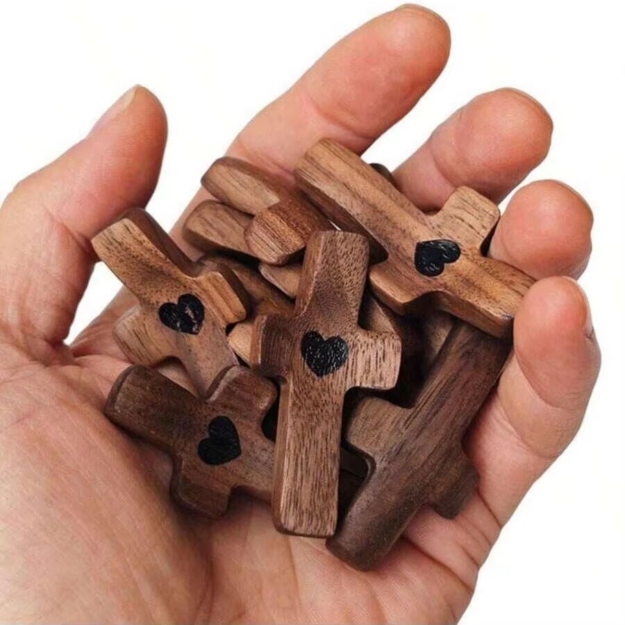 Wooden Cross Decorations – Multi-Functional Spiritual Symbol and Anxiety Relief Fidget (1–10 Pieces)