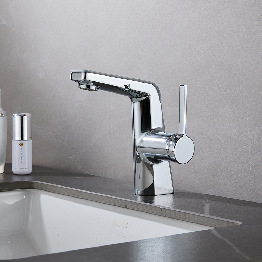 Smart LED Bathroom Sink Faucet with Temperature Display and Pull Out Sprayer