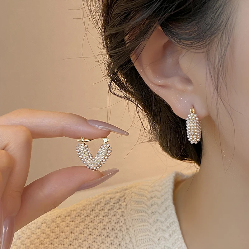 Elegant New Trend Jewelry Pearl Heart Shaped Hoop Earrings for Women Luxury Accessories