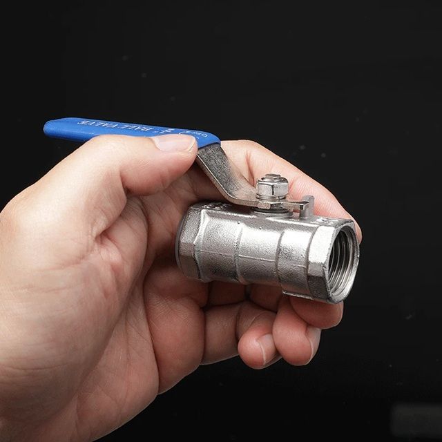 ProFlow SS304 Ball Valve – Heavy-Duty Stainless Steel Plumbing Connector with Female Thread