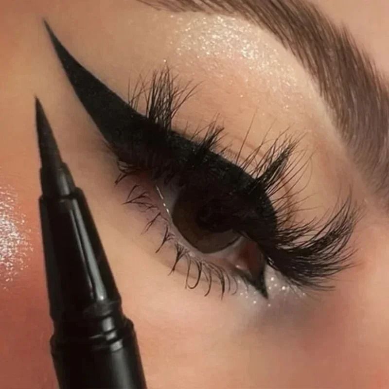 Waterproof Quick Dry Matte Eyeliner Pen With Long Lasting Smudge Proof Formula