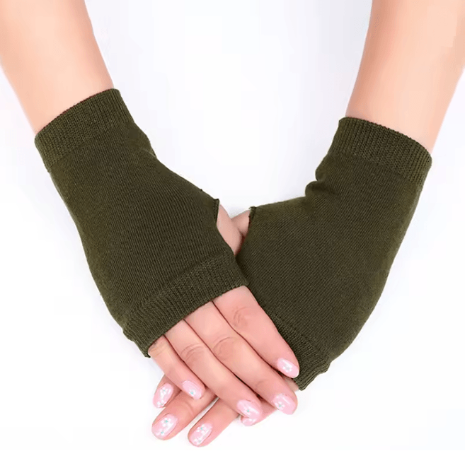 Chunky Knit Faux Wool Fingerless Gloves