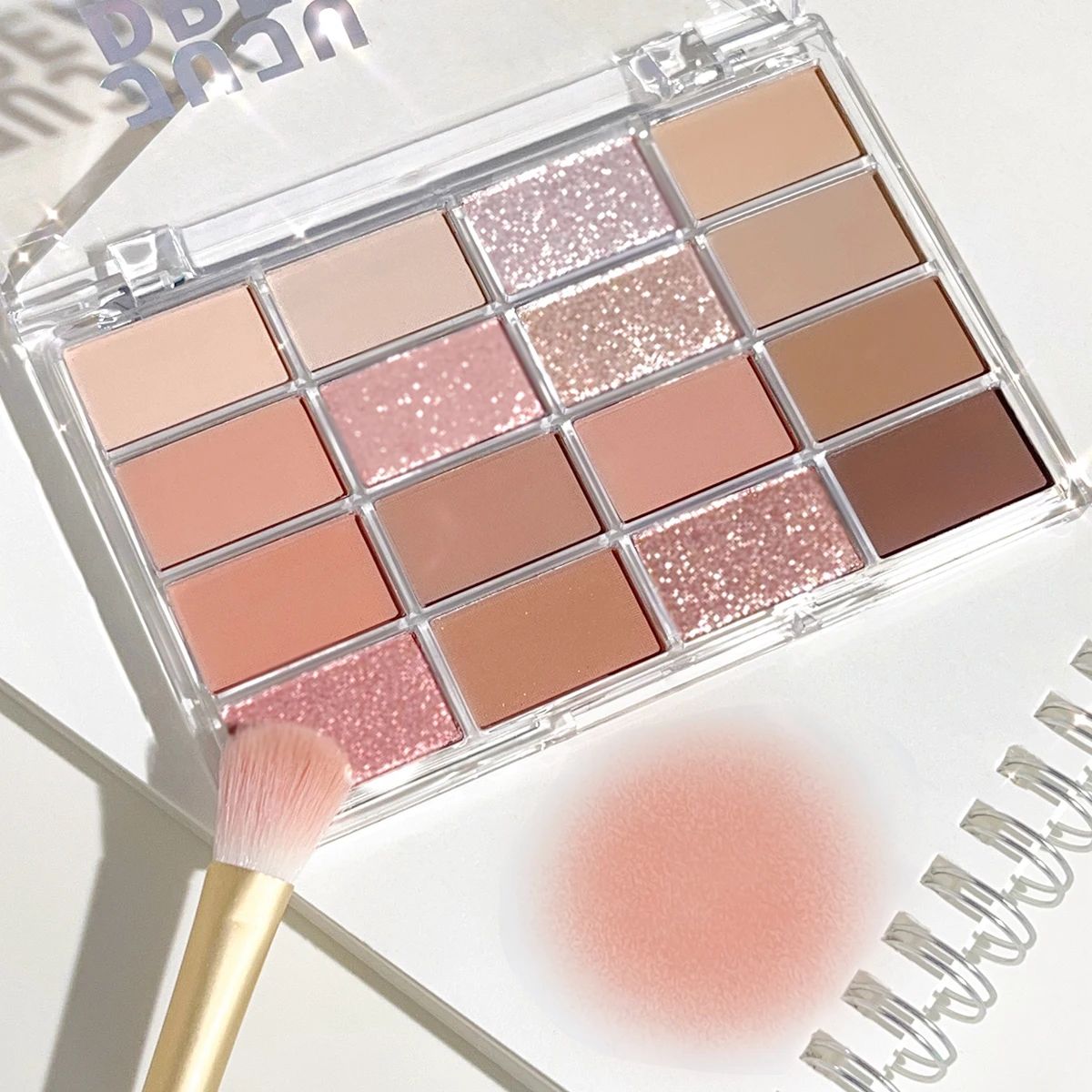 16-Color Pearlescent and Matte Eye Shadow Palette