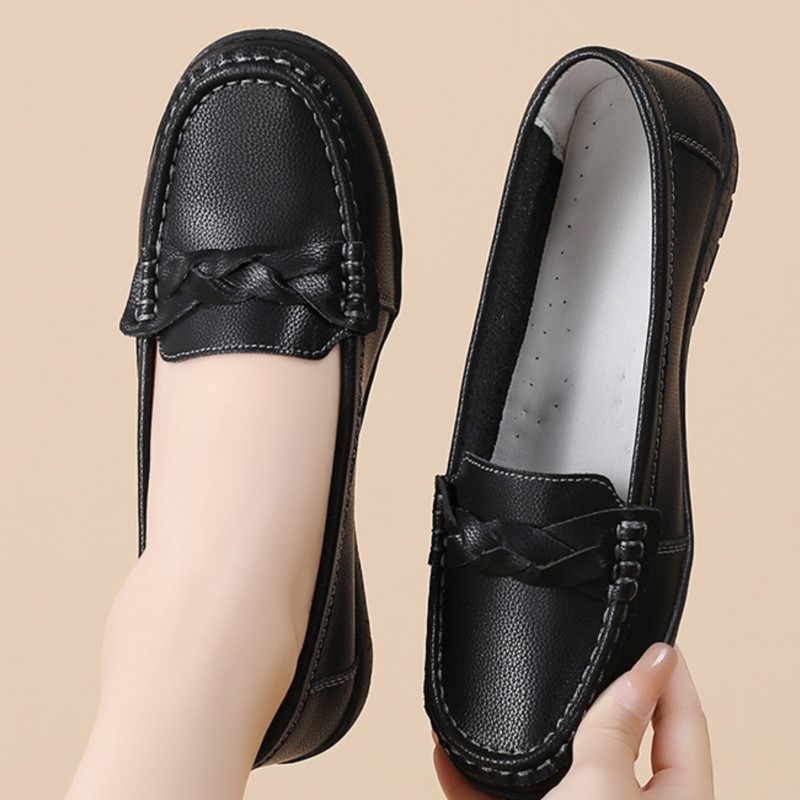 Women Leather Moccasins Shoes, Round Toe Flats, Slip On Black Casual Shoes