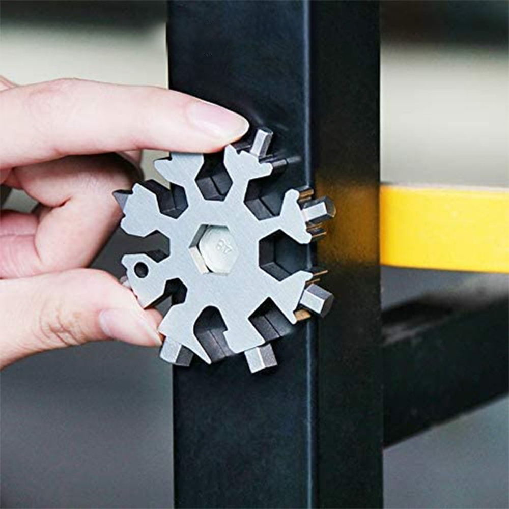 Snowflake – MultiTool 18-In-1 Stainless Steel Portable For Outdoor Adventures