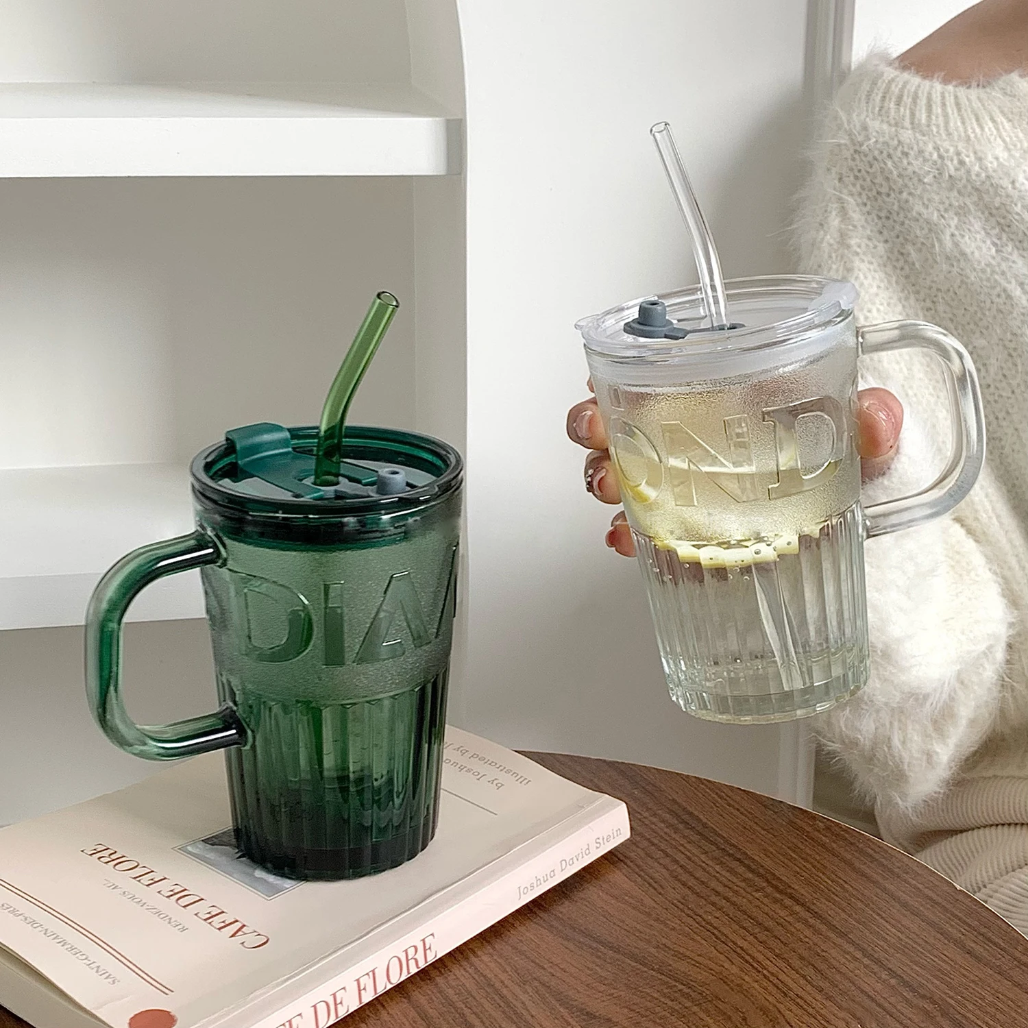 Retro Glass Tumbler with Lid and Straw Reusable Juice and Coffee Cup Transparent Green Glass Mug