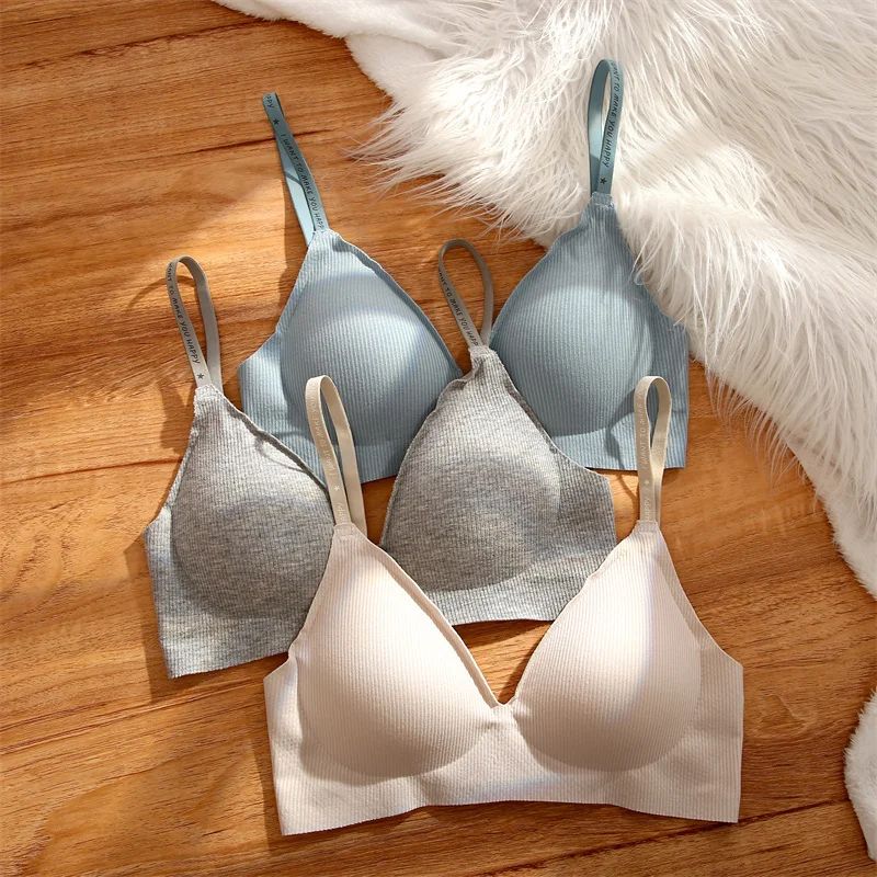 FINETOO Deep V Wireless Padded Bralette – Trendy Knit Seamless Everyday Bra S-XL