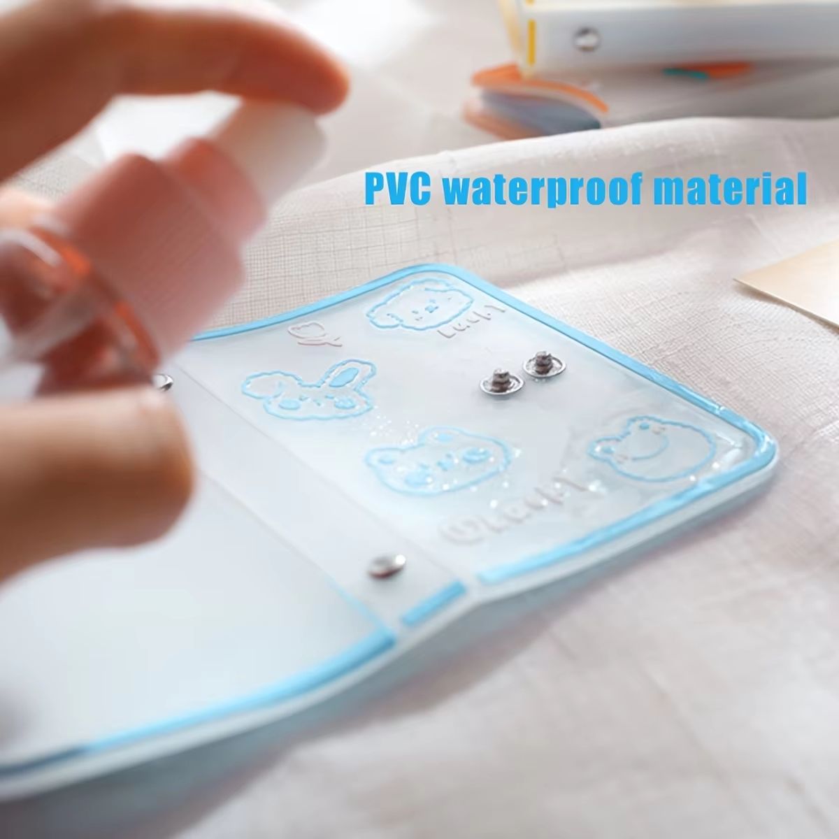 Women's Compact Leather Card Holder – Stylish & Lightweight Everyday Wallet