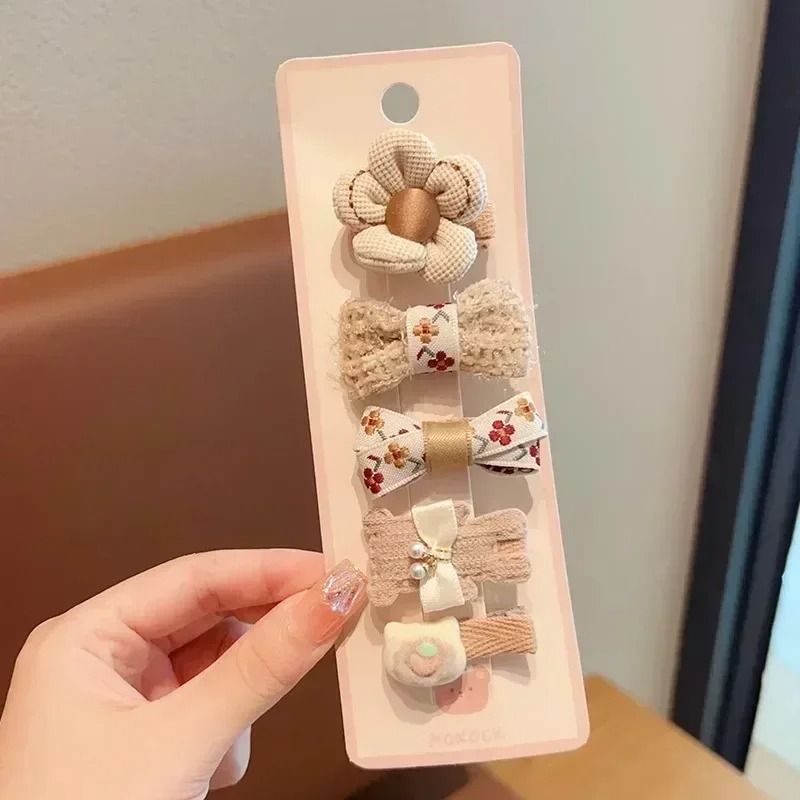 Sweet Kids Plush Hair Clip Set – Kawaii Autumn/Winter Beige & Coffee Bowknot Headwear (5pcs)