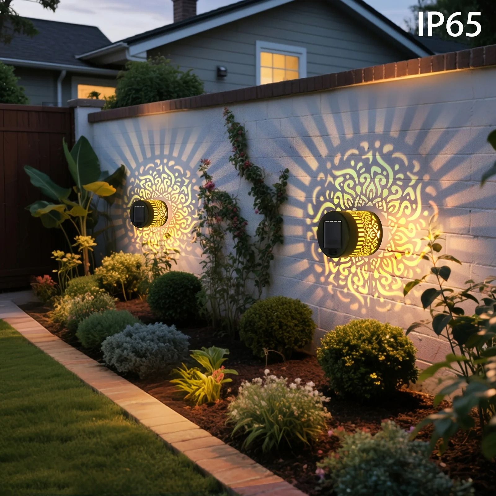 Solar Fence Light with Cut Out Design