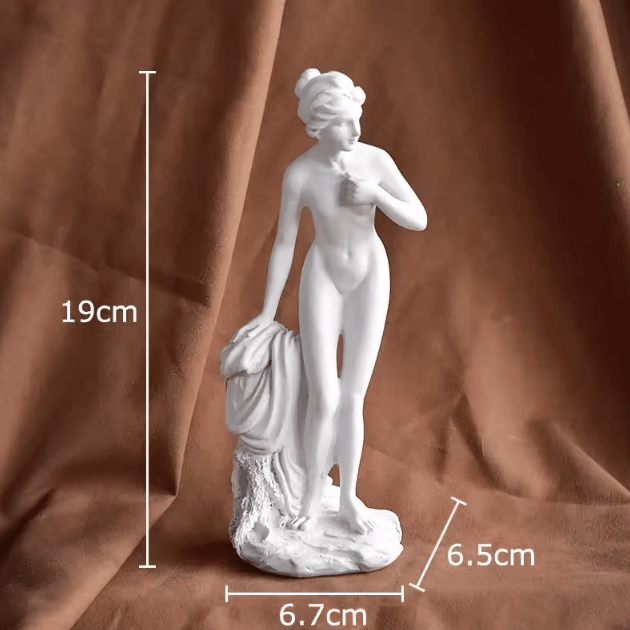 Mythological Venus Goddess Resin Statue – Elegant Aesthetic Desk & Room Decor