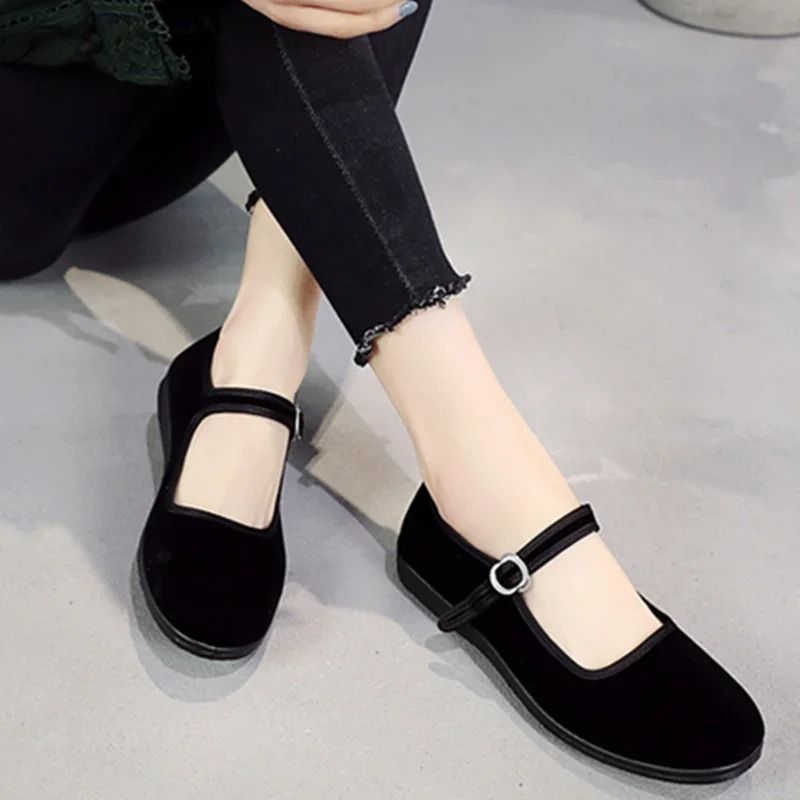Breathable Slip On Womens Sneakers Casual Mesh Shoes