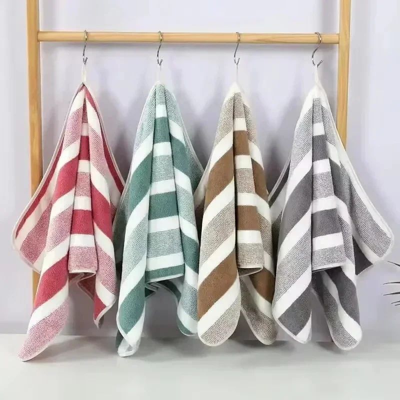 Soft Absorbent Large Bath Towel for Men and Women