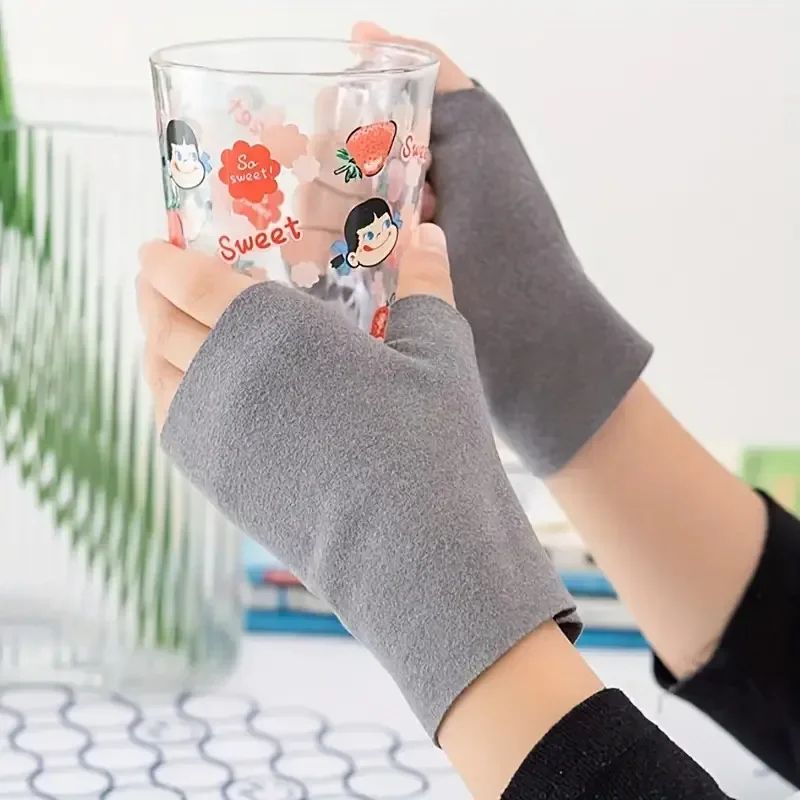 VelourTouch Touchscreen Gloves – Winter Fingerless Gloves with Soft Palm for Phone & Tablet Use
