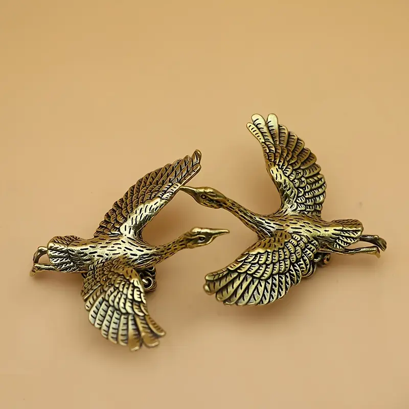 Vintage Brass Crane Figurine Desk Decor Elegant Feng Shui Tea Pet Ornament