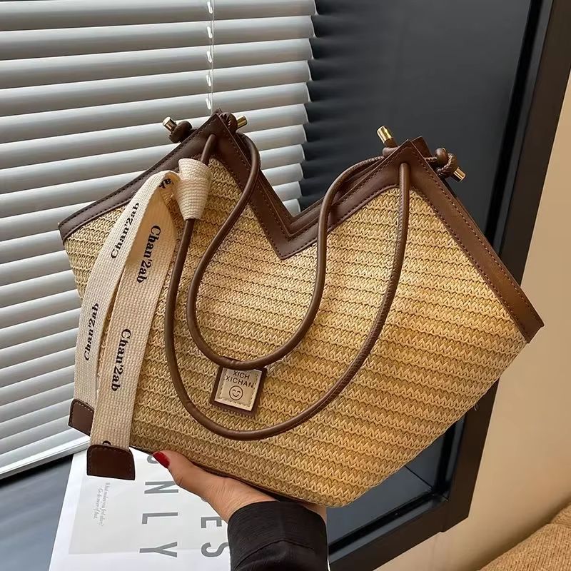 Straw Beach Shoulder Bag Retro Handmade Woven Summer Handbag For Women
