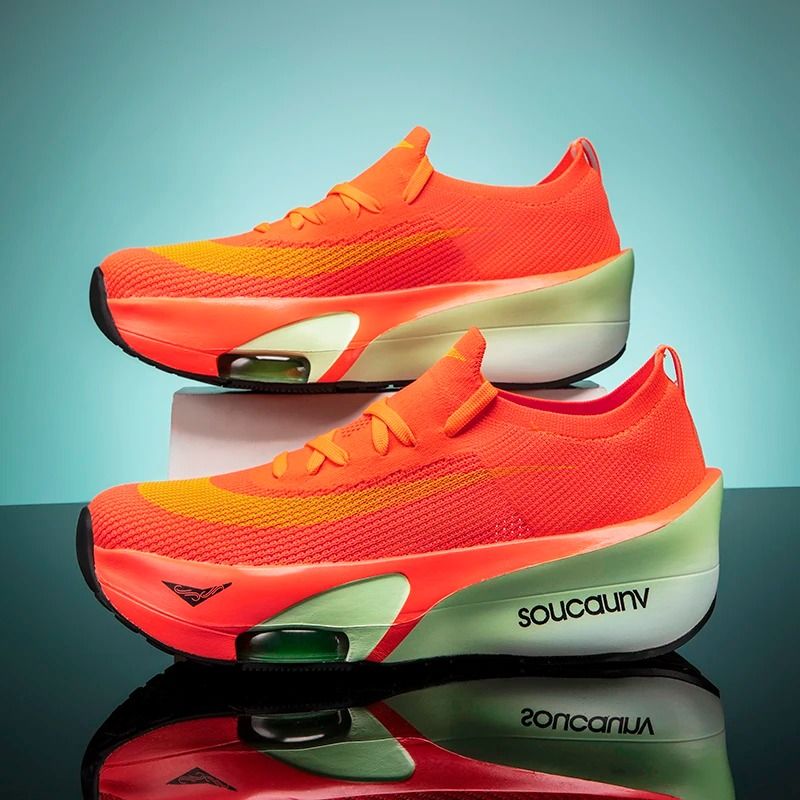 Marathon Carbon Cushion Running Sneakers