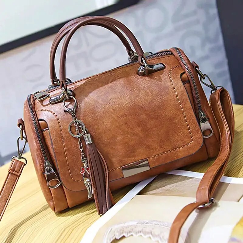 Tassel Decor Women's Large Capacity Shoulder Bag Fashion Zipper Crossbody Bag With Removable Strap Boston Handbag.