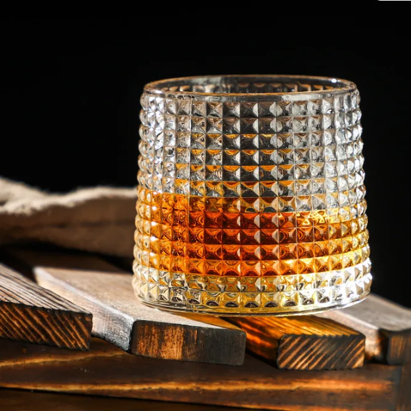 Creative Whiskey Glasses, Spinning Drinking Glass Tumbler for Cocktails, Wine Brandy Cup, Water Juice Mug