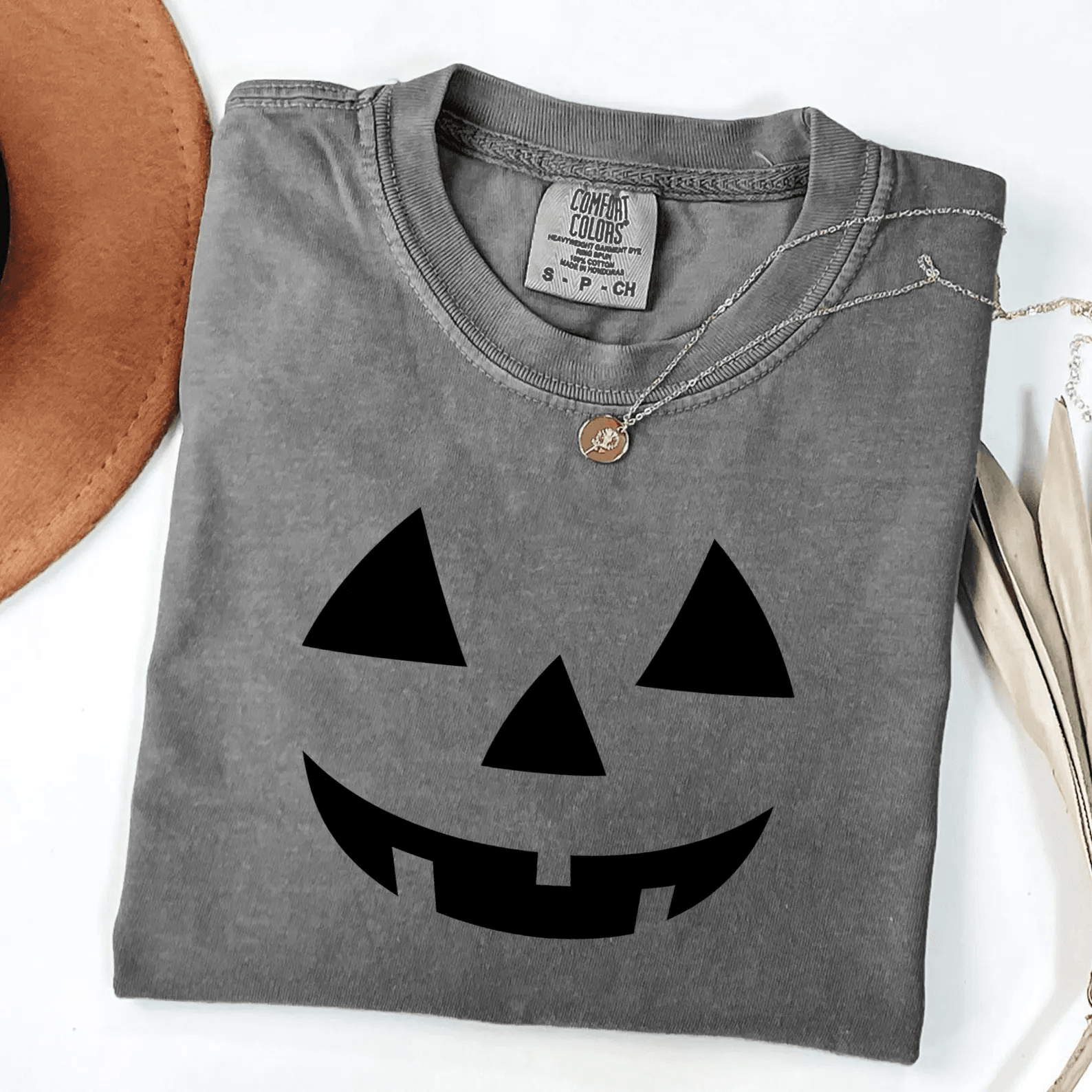 Jack O Lantern Pumpkin Shirt Comfort Colors Tee – Spooky Halloween Graphic Shirt Vintage Fall Top