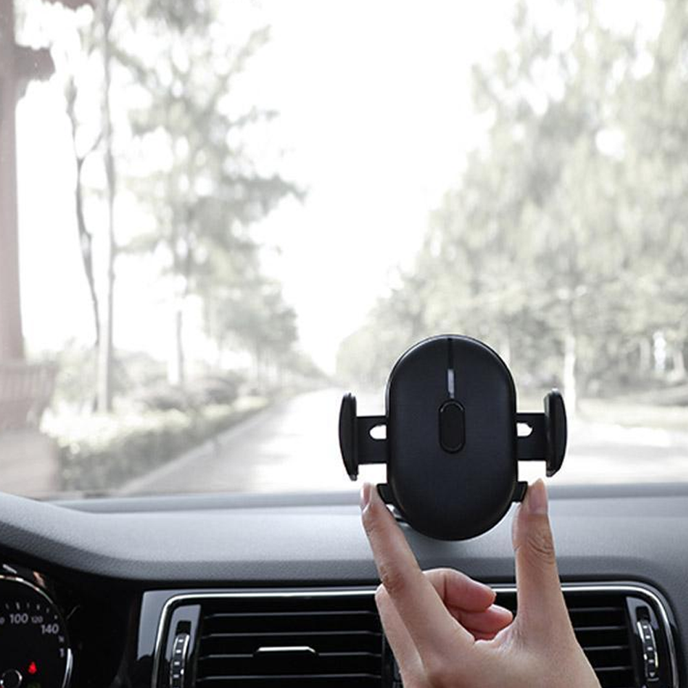 Universal Phone Retractable Car Dashboard Holder Mount